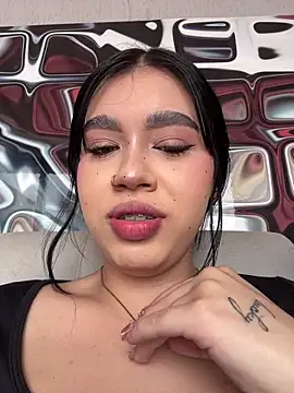 Lily Woodz online show from 05-31-26, 02:34