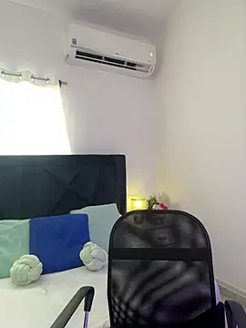 Lily Woodz online show from 03-20-26, 07:04