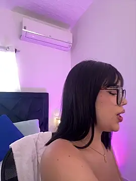 Lily Woodz online show from 03-23-26, 07:03