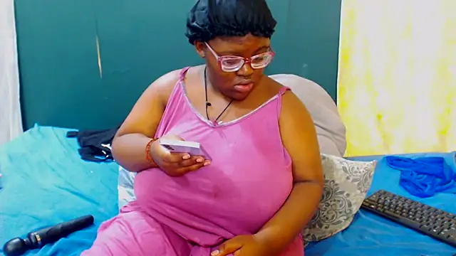 Damm Bobbies online show from 04-12-26, 01:03