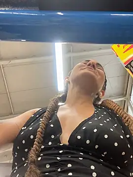 AlejandritaMilano online show from 03-05-26, 10:27