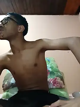 matheusroger online show from 12-20-24, 05:04