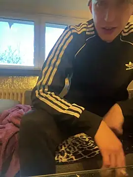 Snapshot of milabandolero chatting on 12-31-24, 09:10 milabandolero online show from 12-31-24, 09:10