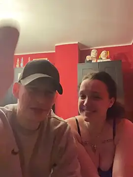 Snapshot of milabandolero chatting on 12-22-24, 10:47 milabandolero online show from 12-22-24, 10:47