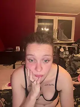 Snapshot of milabandolero chatting on 02-06-25, 10:43 milabandolero online show from 02-06-25, 10:43