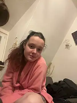 Snapshot of milabandolero chatting on 12-18-24, 03:47 milabandolero online show from 12-18-24, 03:47