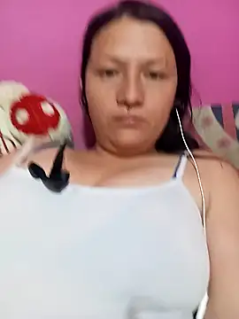 Snapshot of kattia_bk chatting on 01-22-25, 12:48 kattia bk online show from 01-22-25, 12:48