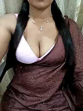 Snapshot of Mee_Neeharika chatting on 02-01-25, 10:44 Mee Neeharika online show from 02-01-25, 10:44