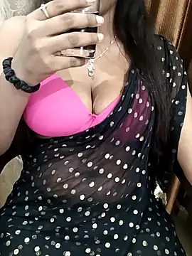 Snapshot of Mee_Neeharika chatting on 01-29-25, 06:07 Mee Neeharika online show from 01-29-25, 06:07