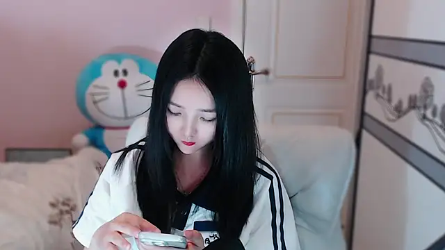 xiao-xiao-D online show from 03-01-25, 12:01