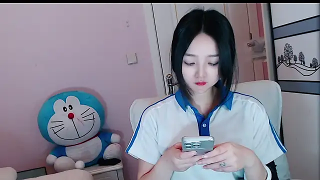 xiao-xiao-D online show from 03-09-25, 11:03
