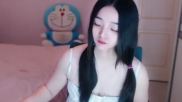 xiao-xiao-D online show from 09-28-25, 02:51