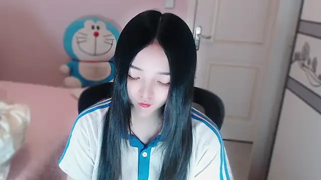 xiao-xiao-D online show from 11-18-25, 04:54