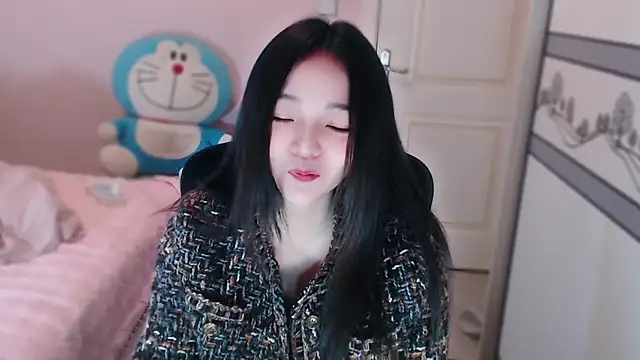 xiao-xiao-D online show from 10-28-25, 08:35