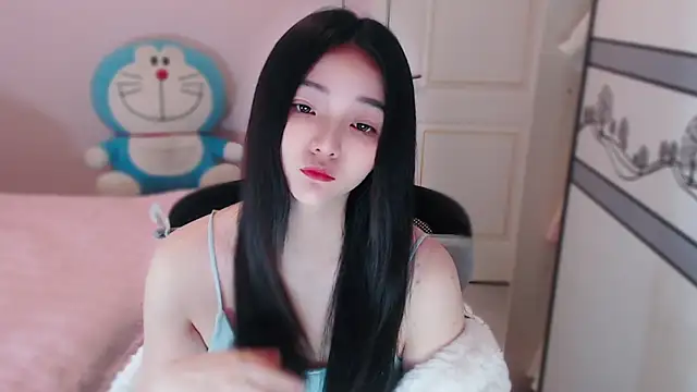 xiao-xiao-D online show from 12-19-25, 03:21