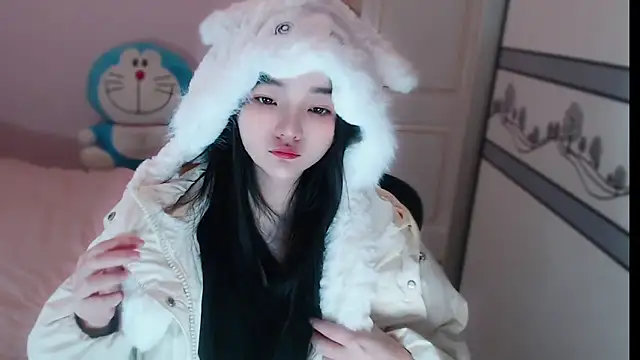 xiao-xiao-D online show from 11-17-25, 06:17