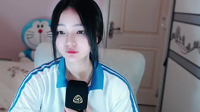 xiao-xiao-D online show from 03-16-25, 02:11