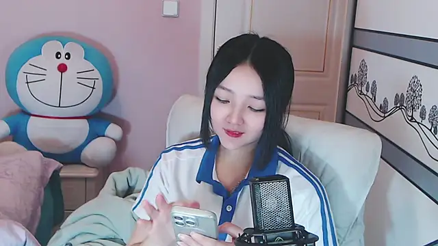 xiao-xiao-D online show from 02-26-25, 05:24