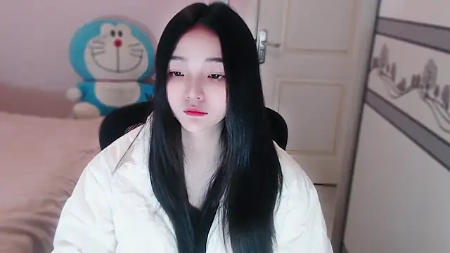 xiao-xiao-D online show from 10-27-25, 09:21