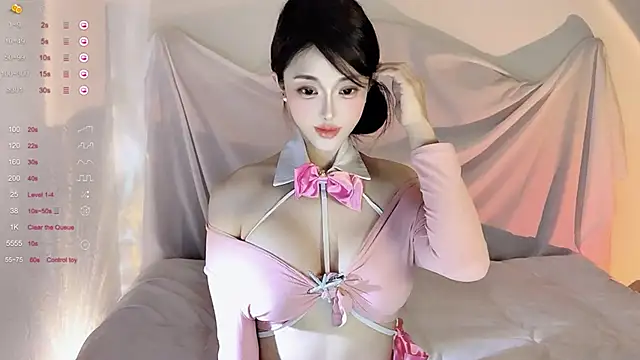 Snapshot of Irene--- chatting on 10-05-25, 04:14 Irene--- online show from 10-05-25, 04:14