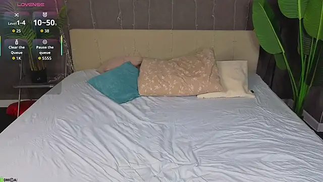 Mollly Rouge online show from 04-11-26, 12:18