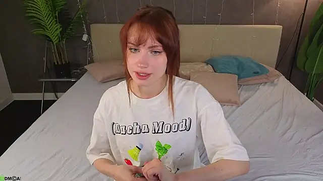 Mollly Rouge online show from 04-29-26, 12:15
