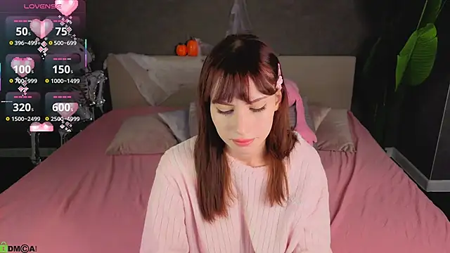 Mollly Rouge online show from 10-27-25, 11:27