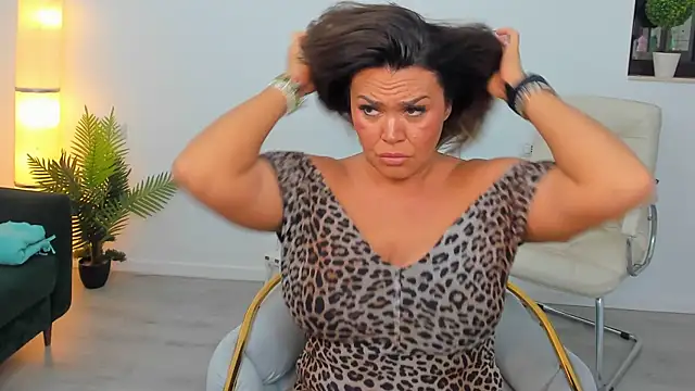 Aileen Stone online show from 10-27-25, 03:35