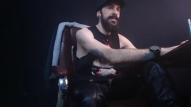 Snapshot of AxelColton chatting on 02-27-25, 06:02 AxelColton online show from 02-27-25, 06:02