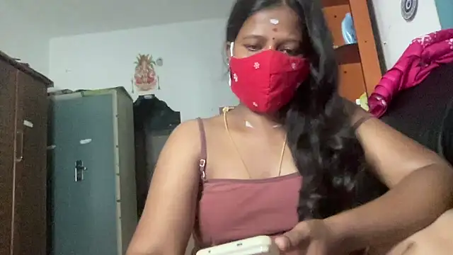 Snapshot of Tamil_Sanjana_ chatting on 06-08-26, 06:30 Tamil Sanjana online show from 06-08-26, 06:30