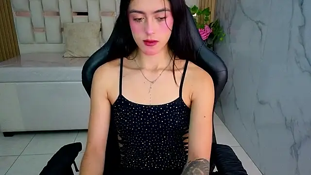 Snapshot of honey_torres_sub chatting on 07-22-26, 01:24 honey torres sub online show from 07-22-26, 01:24