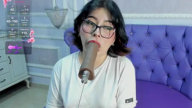 Lily Martinez online show from 02-28-26, 09:09