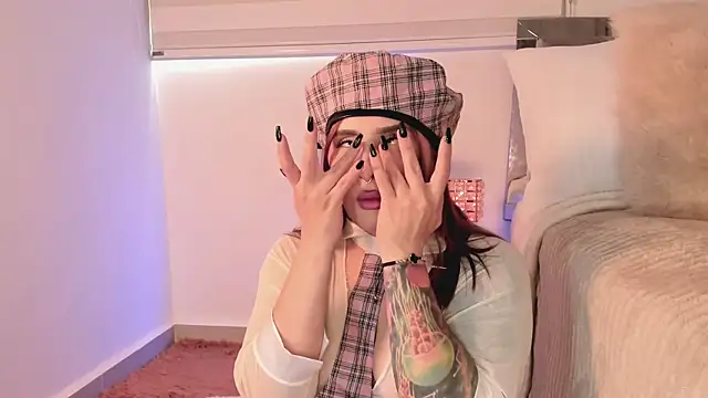 Alissonroses online show from 11-24-25, 07:58