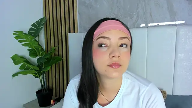 Snapshot of Samantha_Good chatting on 05-16-26, 11:42 Samantha Good online show from 05-16-26, 11:42