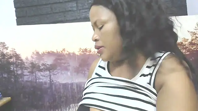 Snapshot of xxxsexyboobs chatting on 01-21-25, 05:20 xxxsexyboobs online show from 01-21-25, 05:20