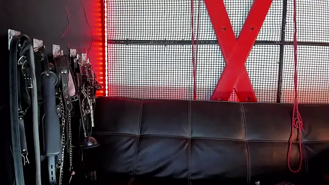 katizaldana online show from 10-21-25, 03:50