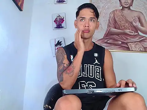 Andres Santos777 online show from 12-14-25, 04:01