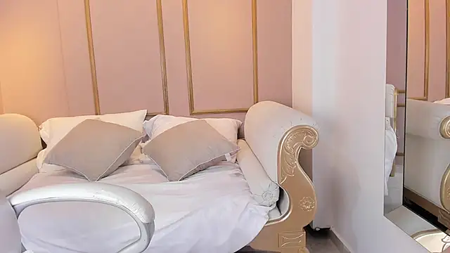 PerlaPreciosa online show from 01-16-26, 04:05