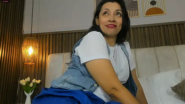 Snapshot of PerlaPreciosa chatting on 06-12-26, 03:48 PerlaPreciosa online show from 06-12-26, 03:48