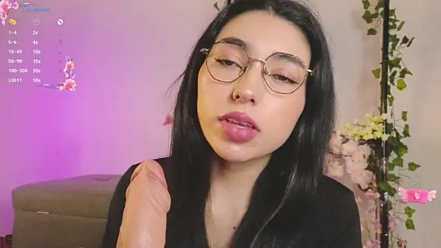 Snapshot of Sweet_Nyx chatting on 09-25-25, 10:49 Sweet Nyx online show from 09-25-25, 10:49