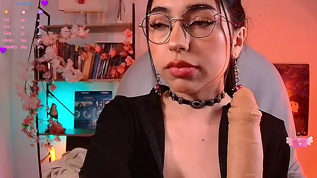 Snapshot of Sweet_Nyx chatting on 05-03-26, 10:35 Sweet Nyx online show from 05-03-26, 10:35