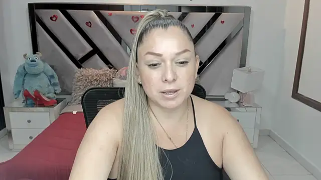 natalia5560 online show from 11-01-25, 01:27