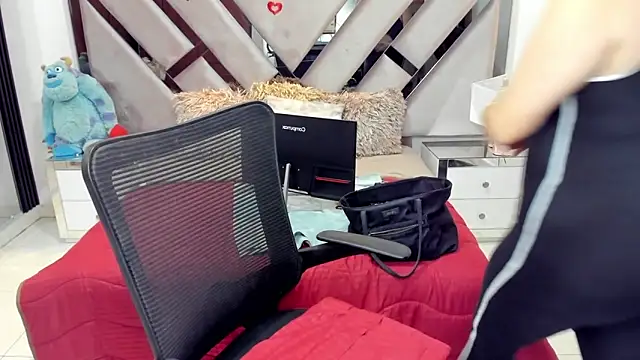 natalia5560 online show from 10-04-25, 01:12