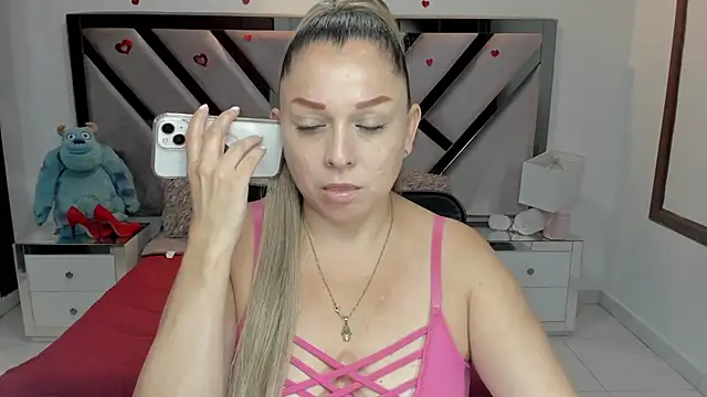 natalia5560 online show from 10-23-25, 12:37