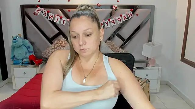 natalia5560 online show from 09-28-25, 01:51