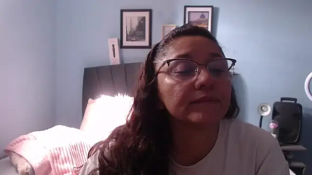 AngelRouss online show from 04-08-26, 07:26