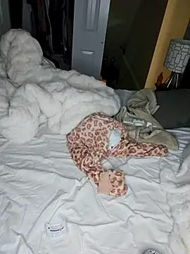 stunnaagirll online show from 11-04-25, 08:18