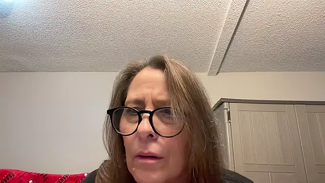 Snapshot of Keywest_Kate chatting on 01-01-25, 04:50 Keywest Kate online show from 01-01-25, 04:50