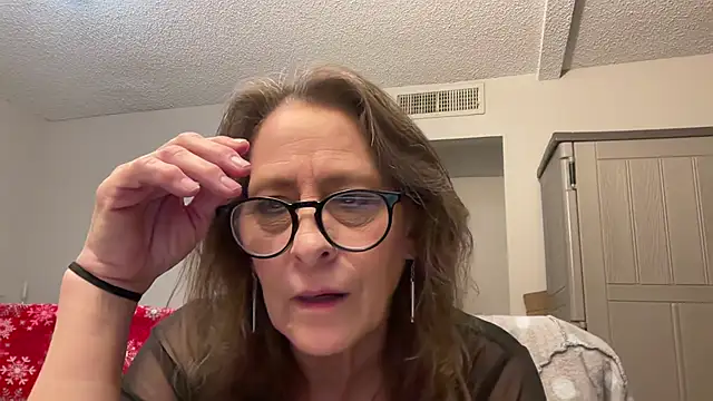 Snapshot of Keywest_Kate chatting on 01-17-25, 11:51 Keywest Kate online show from 01-17-25, 11:51