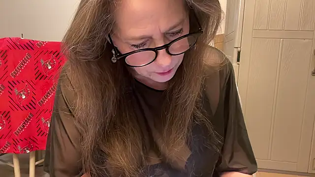 Snapshot of Keywest_Kate chatting on 01-25-25, 02:04 Keywest Kate online show from 01-25-25, 02:04